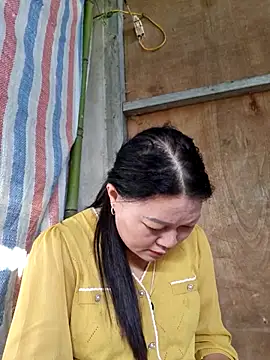 yoowwmr online show from 10-27-25, 01:28