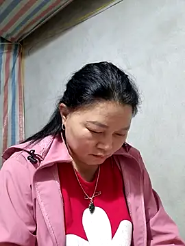 yoowwmr online show from 12-20-25, 01:36