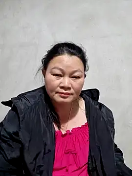 yoowwmr online show from 11-22-25, 12:48