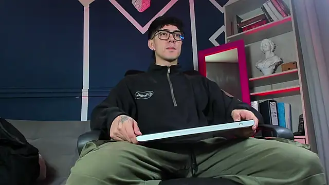 etham wolf  online show from 12-20-25, 01:47