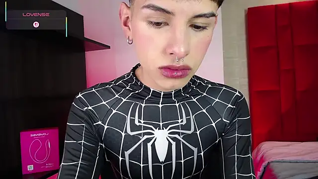 Ezra Storm online show from 10-28-25, 04:46