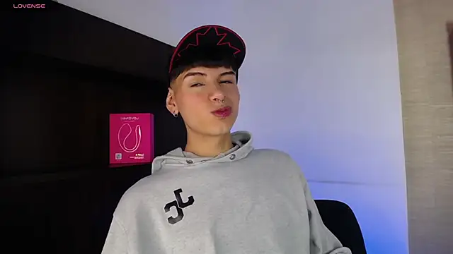 Ezra Storm online show from 10-05-25, 04:58