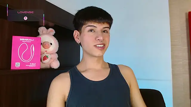 Ezra Storm online show from 11-12-25, 05:00