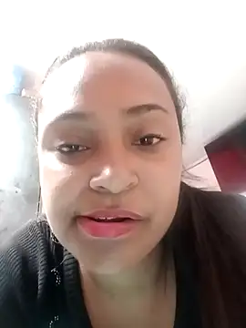 Snapshot of frutica69xx chatting on 10-27-25, 05:58 frutica69xx online show from 10-27-25, 05:58