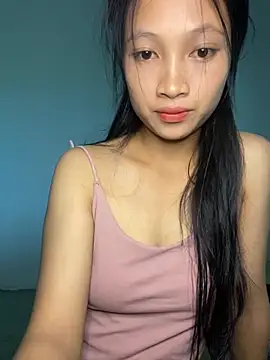 Snapshot of vyvy777 chatting on 09-10-25, 03:16 vyvy777 online show from 09-10-25, 03:16