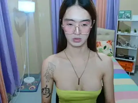 XxTsUncutAskaxX online show from 05-27-26, 04:14