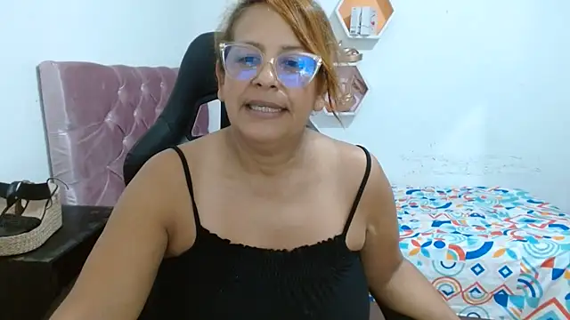 Snapshot of cristydirtyhot chatting on 06-02-26, 01:55 cristydirtyhot online show from 06-02-26, 01:55