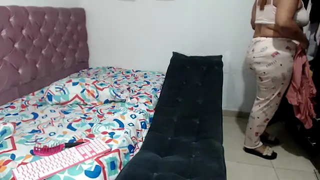 cristydirtyhot online show from 11-17-25, 01:31