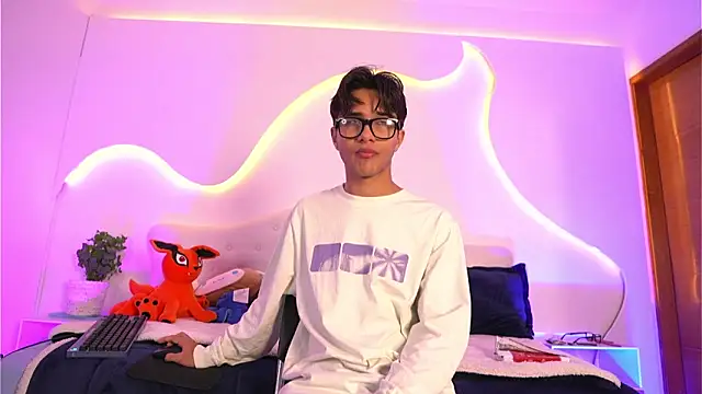 jin luna online show from 11-20-25, 12:17