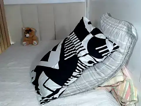 Snapshot of SluttyJedy chatting on 02-03-26, 01:49 SluttyJedy online show from 02-03-26, 01:49