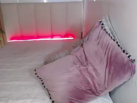 Snapshot of SluttyJedy chatting on 11-20-25, 06:14 SluttyJedy online show from 11-20-25, 06:14