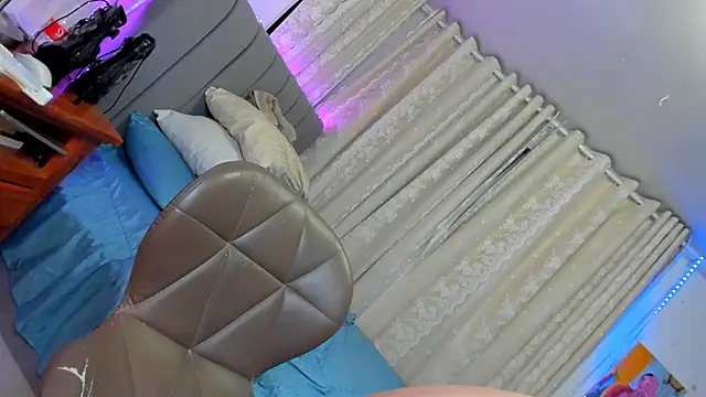 DsexiestQueenx online show from 06-09-26, 08:43