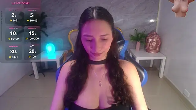 Snapshot of evageline_s chatting on 09-21-25, 03:22 evageline s online show from 09-21-25, 03:22