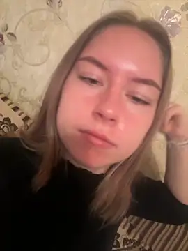 Tomyris yuki online show from 11-08-25, 05:33