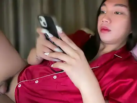 kat mire online show from 04-13-26, 07:51