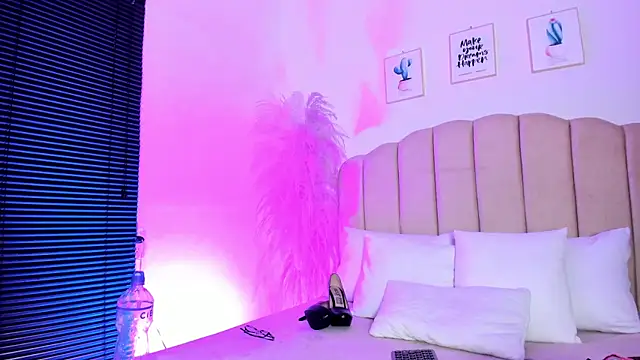 Snapshot of _aithanaa_ chatting on 01-16-26, 09:19 aithanaa online show from 01-16-26, 09:19