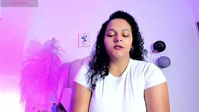 Snapshot of _aithanaa_ chatting on 02-22-26, 04:41 aithanaa online show from 02-22-26, 04:41