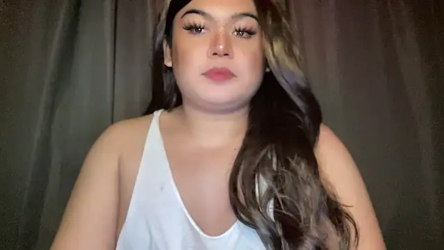 Snapshot of RedHead_Thalia chatting on 02-16-26, 10:40 RedHead Thalia online show from 02-16-26, 10:40