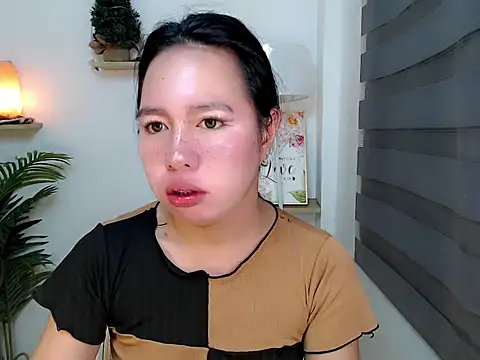 kimbratx online show from 11-21-25, 11:04