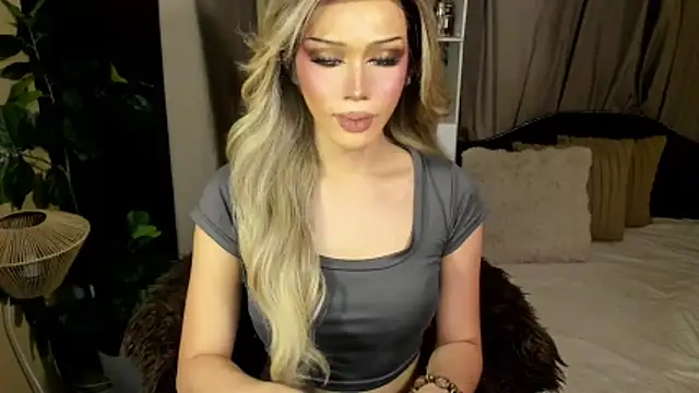 Candicebloom online show from 05-25-26, 08:13
