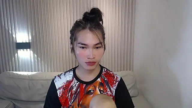 lovelychanel69xx online show from 12-17-25, 12:37