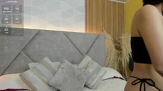 Jade Whisper online show from 09-26-25, 01:34