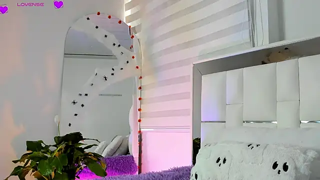 sara goddess01 online show from 10-29-25, 07:02