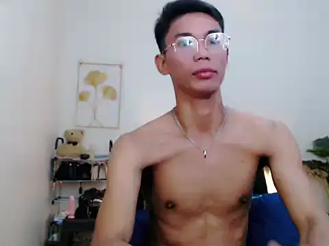 Snapshot of naughty_rence chatting on 10-18-25, 04:58 naughty rence online show from 10-18-25, 04:58