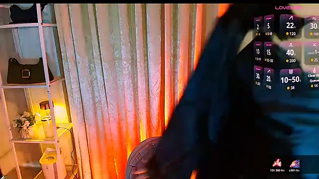 MS VALERIA online show from 11-24-25, 06:13