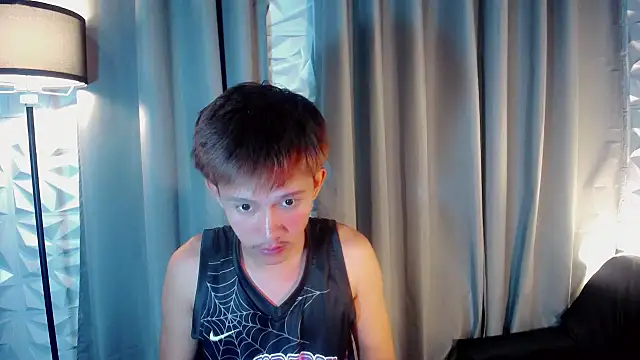 Snapshot of prince_elaijah chatting on 10-14-25, 02:39 prince elaijah online show from 10-14-25, 02:39