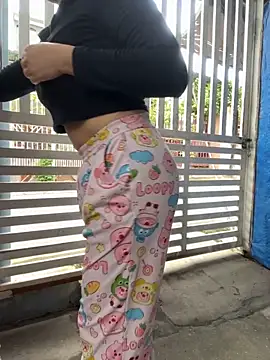 Snapshot of FishingGirl chatting on 10-01-25, 04:17 FishingGirl online show from 10-01-25, 04:17
