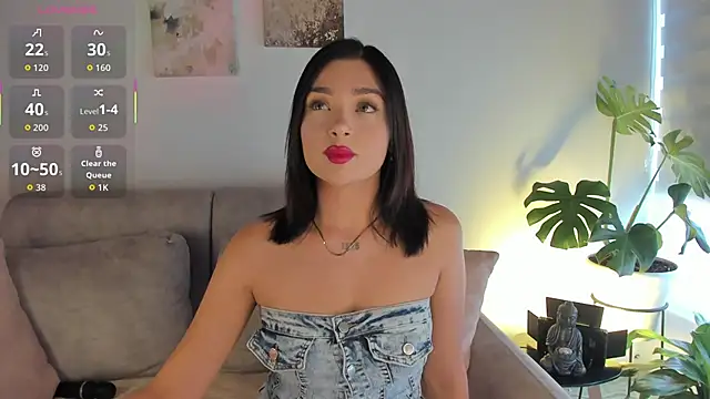 Estrer collins online show from 10-19-25, 08:22