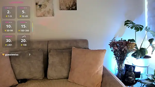 Estrer collins online show from 09-25-25, 07:42