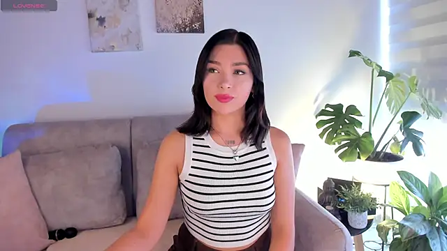 Estrer collins online show from 11-12-25, 07:40