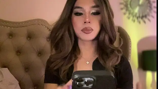 solana imani online show from 04-09-26, 03:51