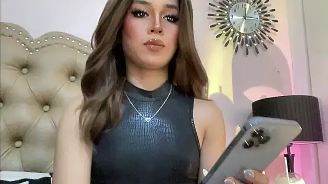 solana imani online show from 11-06-25, 03:49