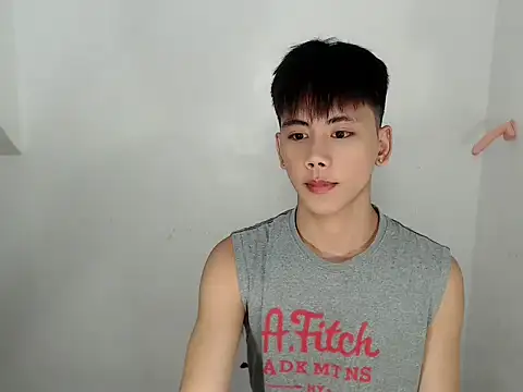 Snapshot of ynotyu chatting on 06-06-26, 12:16 ynotyu online show from 06-06-26, 12:16