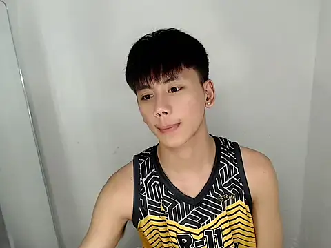 ynotyu online show from 05-04-26, 04:21