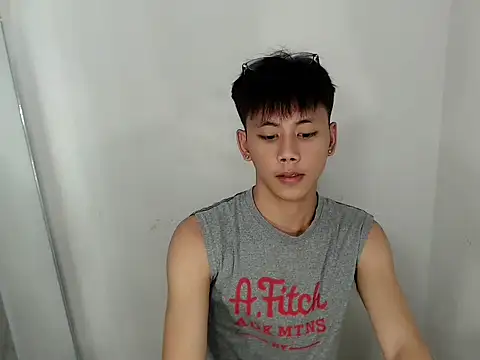 ynotyu online show from 05-11-26, 04:15