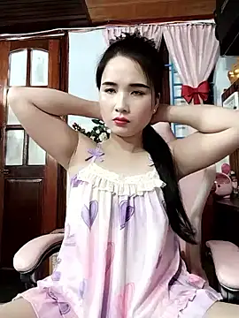 Snapshot of Okleotina chatting on 09-17-25, 03:41 Okleotina online show from 09-17-25, 03:41