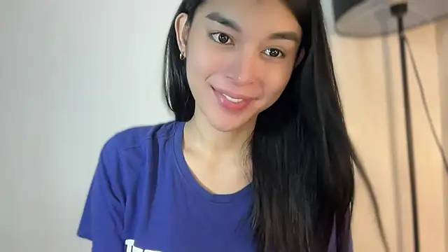 Snapshot of asiansmilexx chatting on 10-26-25, 01:55 asiansmilexx online show from 10-26-25, 01:55