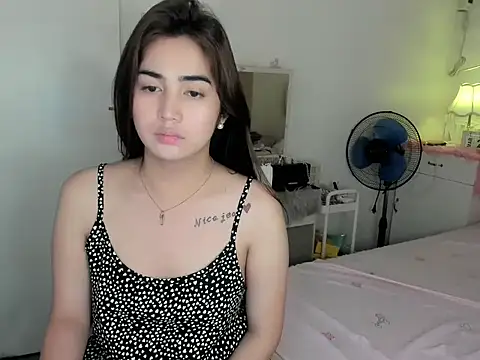 Alovelydoll nica online show from 03-26-26, 01:04