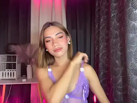 Lovelynikki03 online show from 11-04-25, 03:16