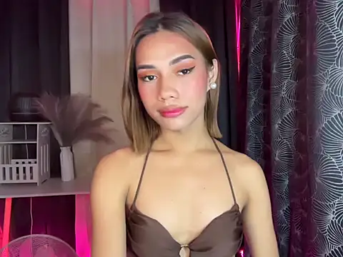 Lovelynikki03 online show from 11-05-25, 05:27