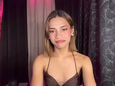 Lovelynikki03 online show from 11-15-25, 06:12