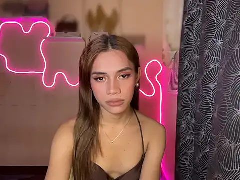 Lovelynikki03 online show from 09-28-25, 02:02