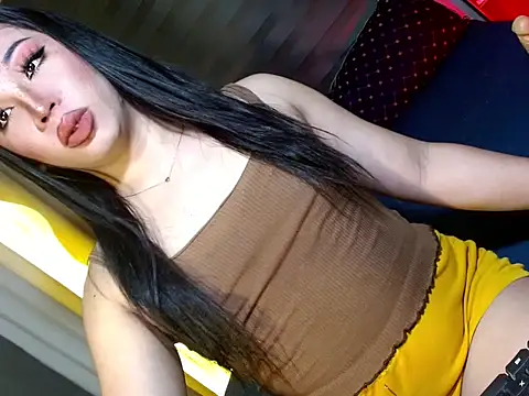 yan2xcumsalotxx online show from 06-21-26, 05:02