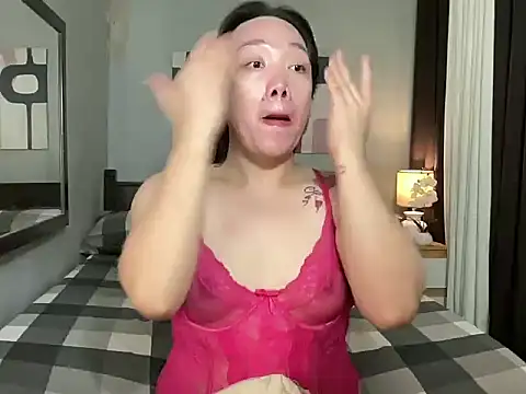 Hotseductivests online show from 02-02-26, 09:08