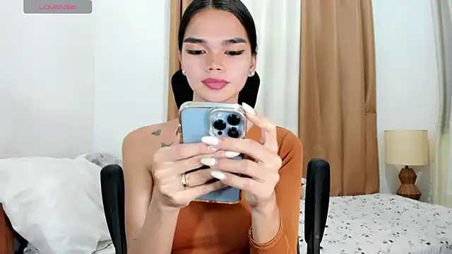 kendall petite18 online show from 06-07-26, 04:23