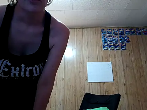Snapshot of meateater74553 chatting on 10-08-25, 10:10 meateater74553 online show from 10-08-25, 10:10